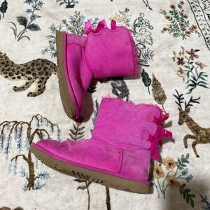 UGG Bailey Bow II Boots in Paz Pink size 4